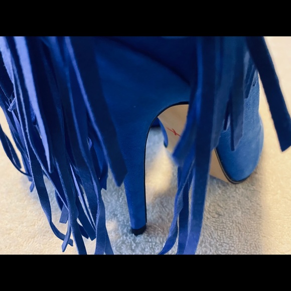 Brand New Gorgeous Suede Heels by TOP SHOP London - Box 64 - Picture 5 of 7